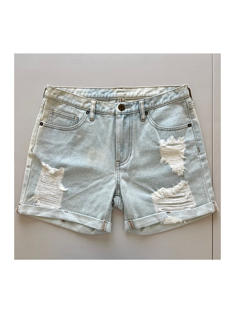 Bullhead // (stained) NWOT Women's High Waisted Distressed Mid-length Shorts